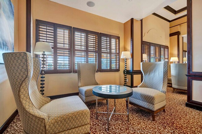 Building Photo - 8101 Resort Village Dr