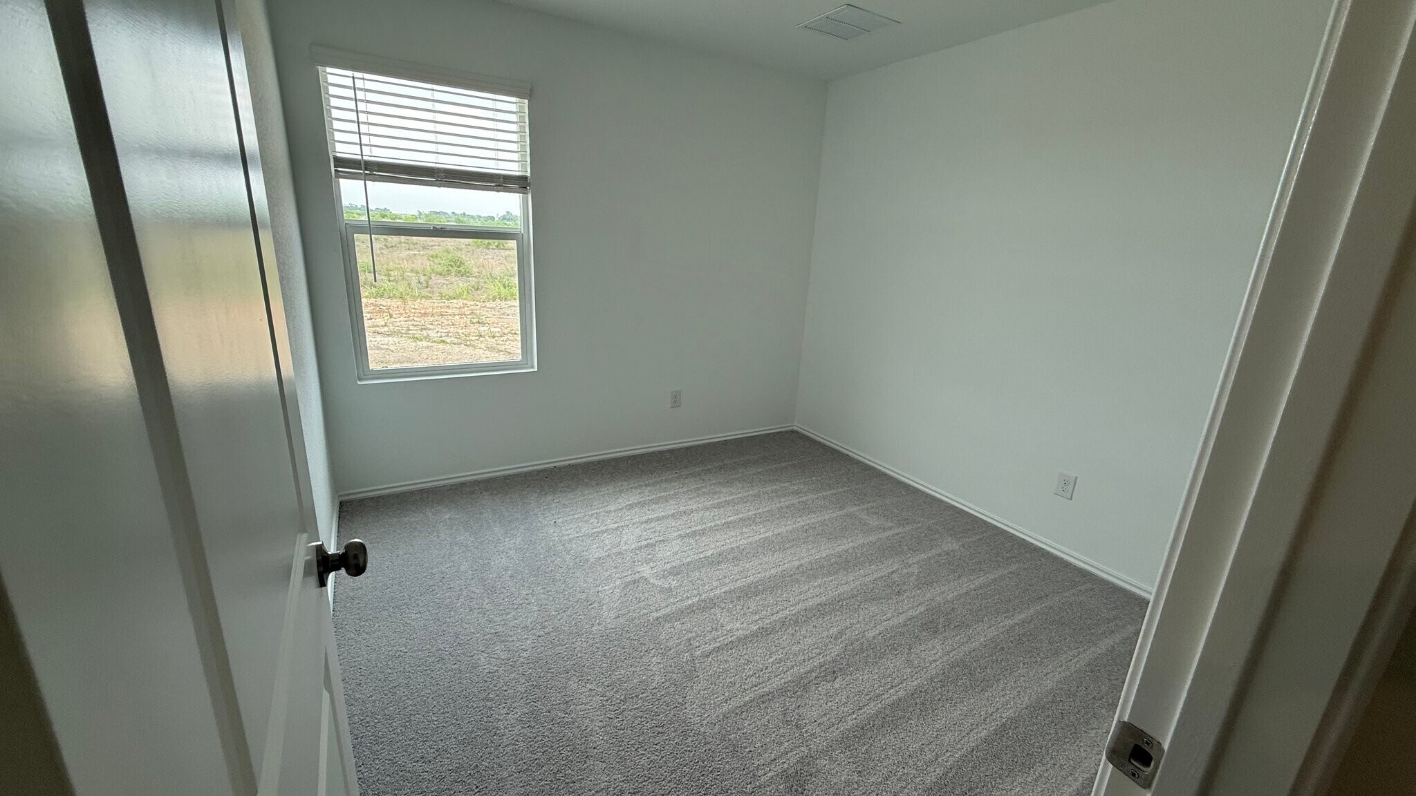 Building Photo - 205 E Lima Dr
