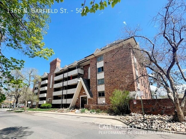 Building Photo - 1366 Garfield St