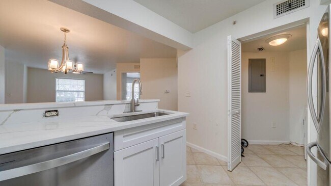 Building Photo - 4127 Residence Drive