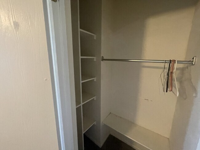 Building Photo - Spacious 6-Bed Oasis with Finished Basement & Cozy Fireplace.