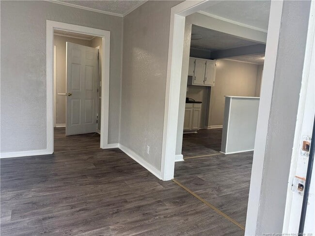 Building Photo - 128 Johnson St