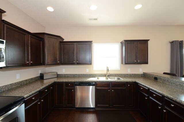 Building Photo - 309 S Brandon Way