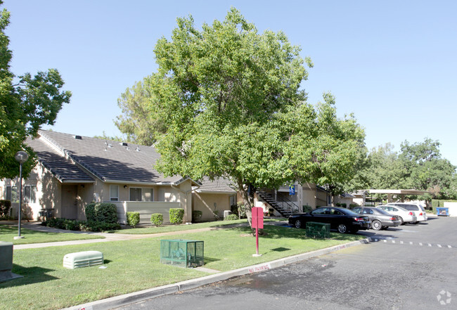 Building Photo - Alderwood Apartments