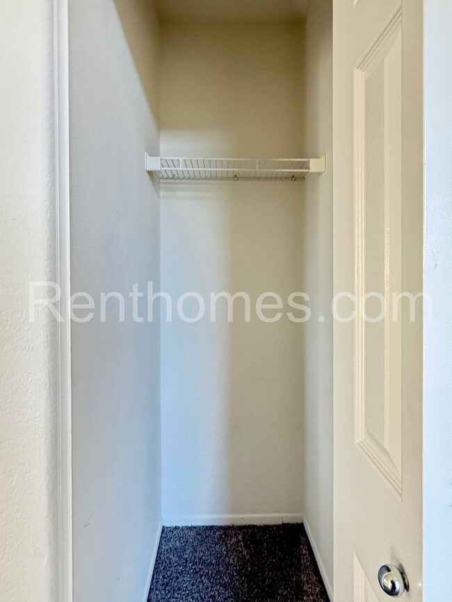 Building Photo - Sabre Springs, 12640 Springbrook Drive #B, Ideal location