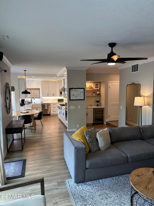 Building Photo - 24067 Arminta St