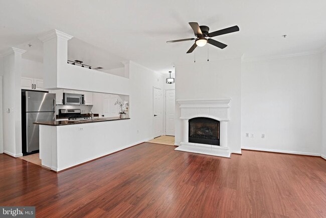 Building Photo - 12921 Centre Park Cir