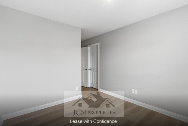 Building Photo - 117 Lambert Fld