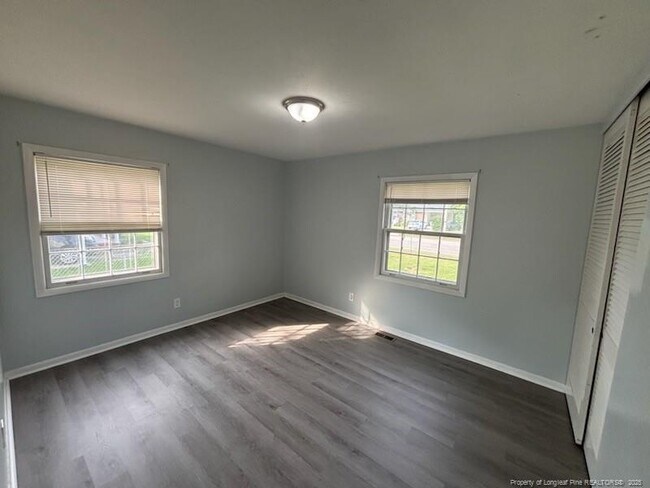 Building Photo - 4430 Wellington Dr
