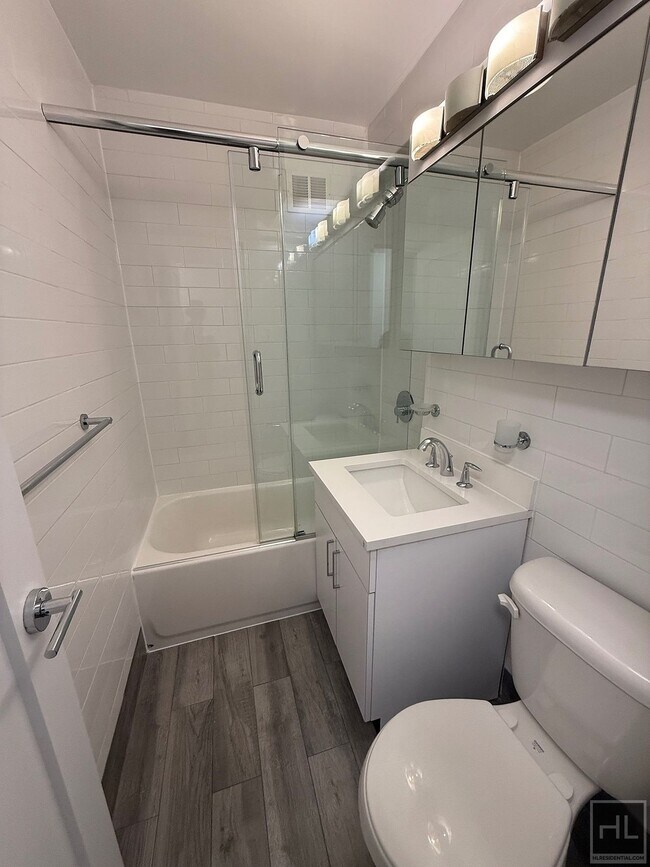 Building Photo - EAST 35 STREET