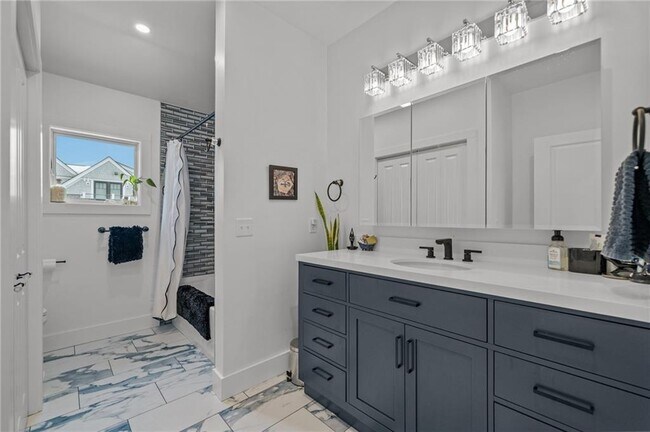 Building Photo - 97 Eustis Ave