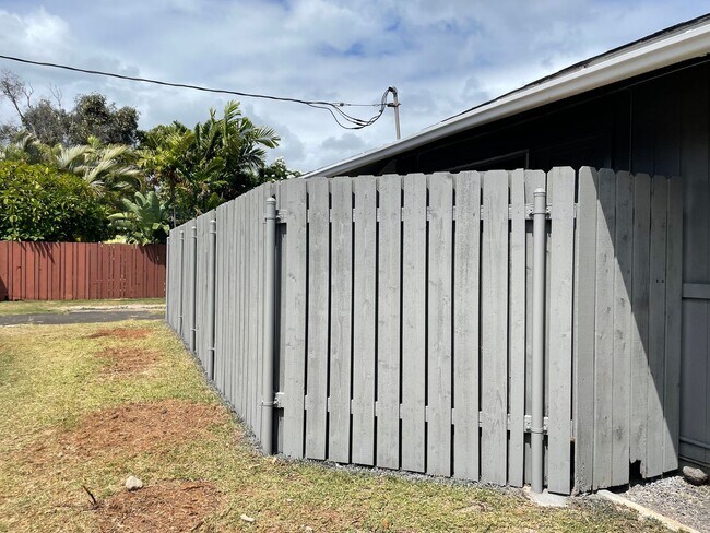 Building Photo - T1182ach