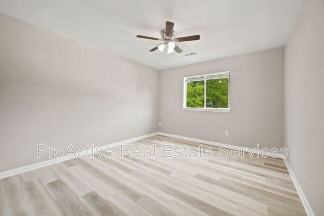 Building Photo - 5385 E Princess Anne Rd