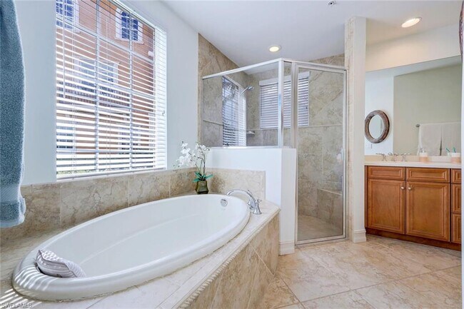 Building Photo - 10791 Vivaldi Ct