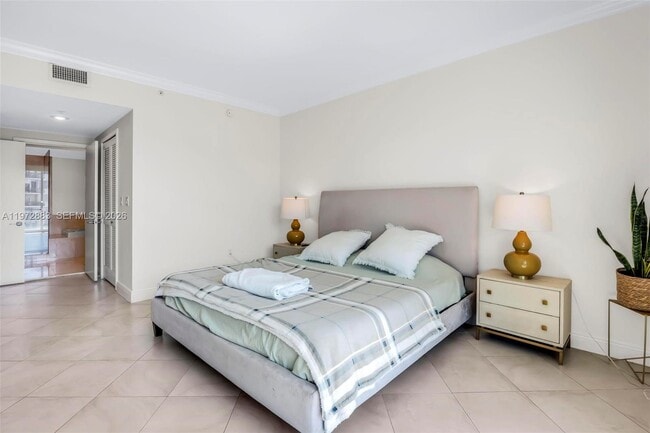 Building Photo - 218 SE 14th St