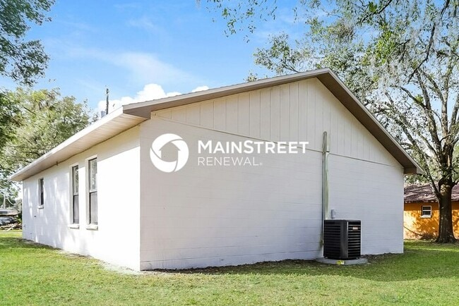 Building Photo - 3 Bedroom Pet-Friendly Home in PLANT CITY,...