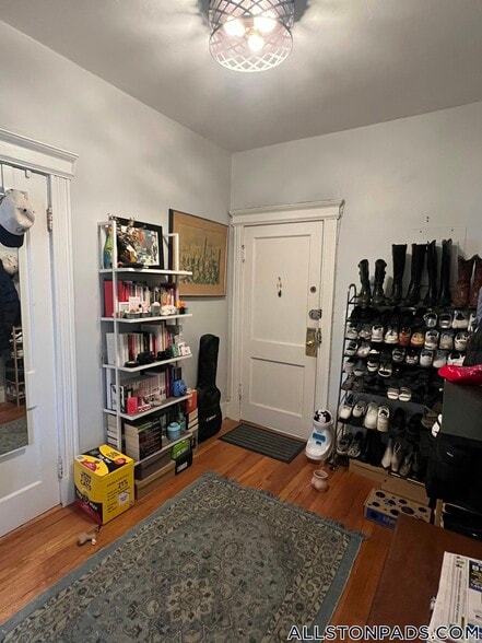 Building Photo - 26 Park Vale Ave