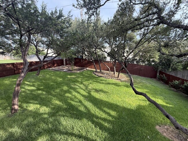Building Photo - 4 Bedroom/3.5 bath The Vineyard Subdivision