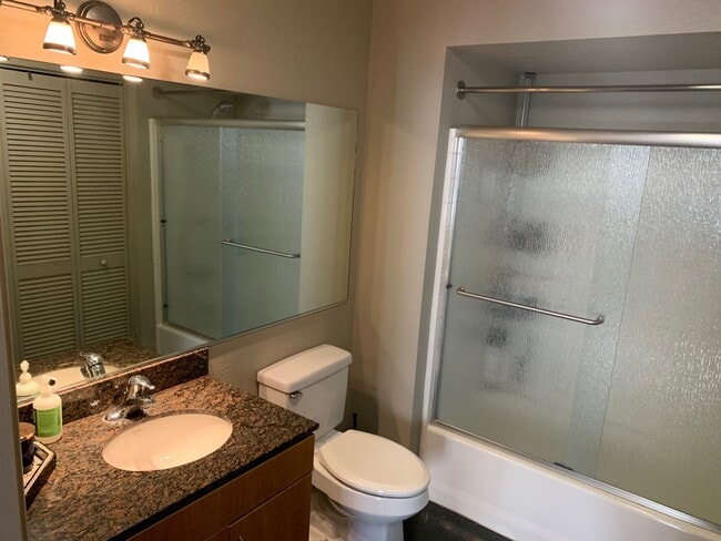 Building Photo - 777 Sixth Ave