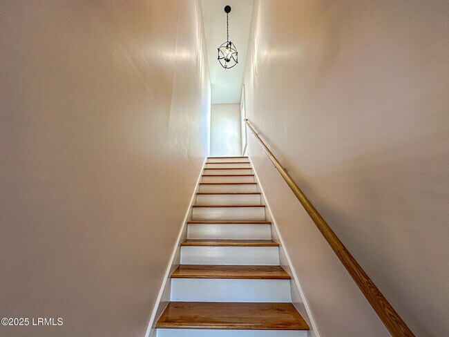 Building Photo - 1 Palmetto Breeze Cir