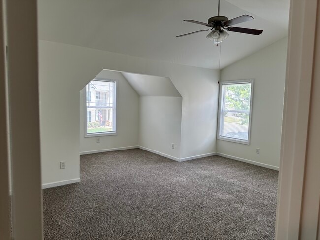 Building Photo - 1231 Autumn Wood Trail