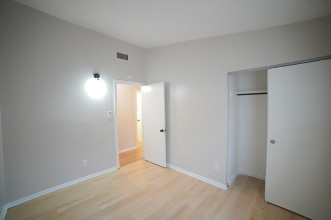 Building Photo - Cozy 3 bedroom 2 bath home