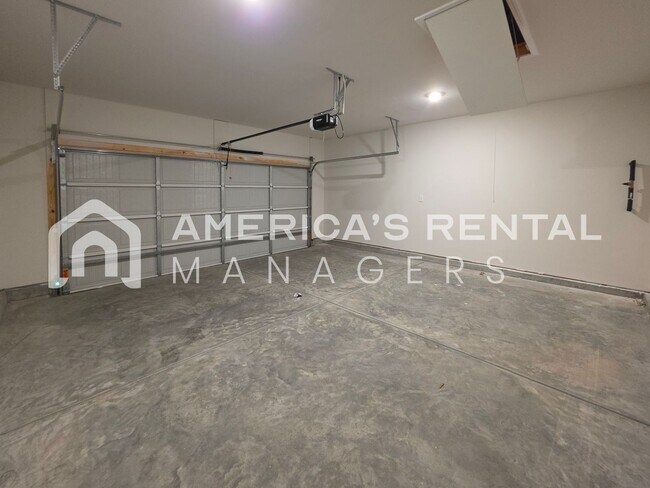 Building Photo - 31 Clark Trl