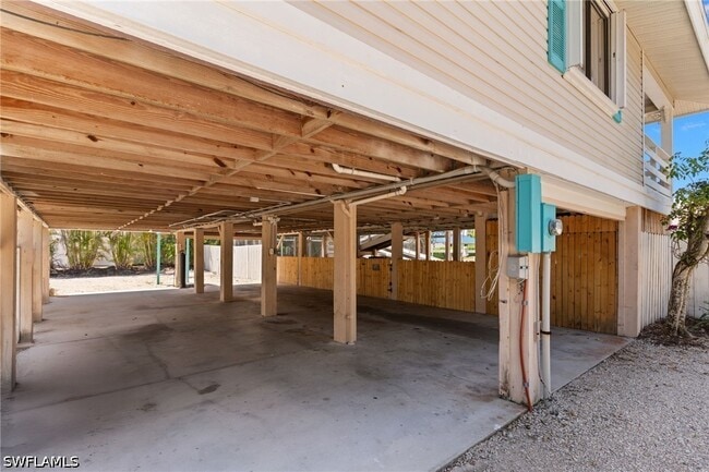 Building Photo - 324 Waterleaf Ct