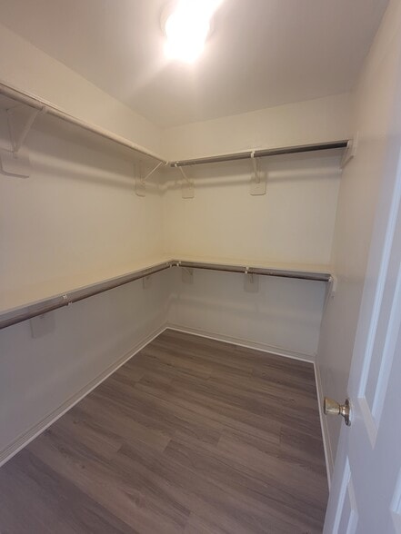 Building Photo - 3813 Lydia St