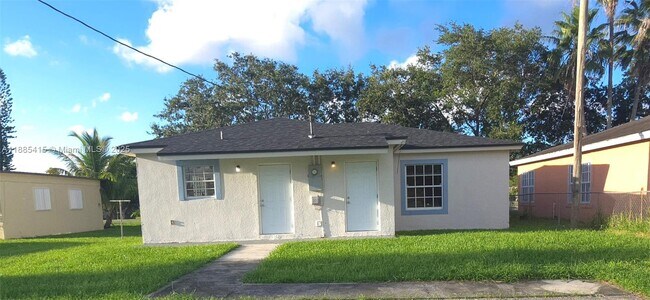 Building Photo - 712 SW 6th St