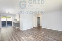 Building Photo - Modern Two Bedroom Apartment Available in Mt. Tabor