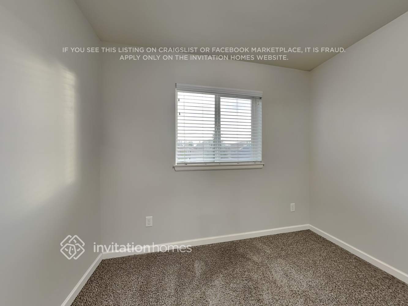 Building Photo - 3651 London Loop NE