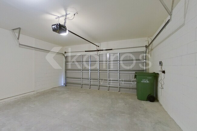 Building Photo - 32021 Katelin Cir
