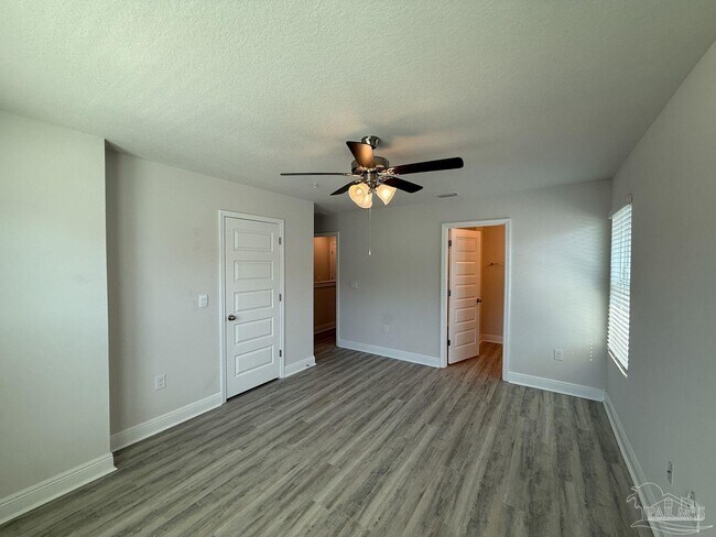 Building Photo - 8778 Meadow Flower Ln