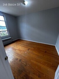 Building Photo - 146 Beech St