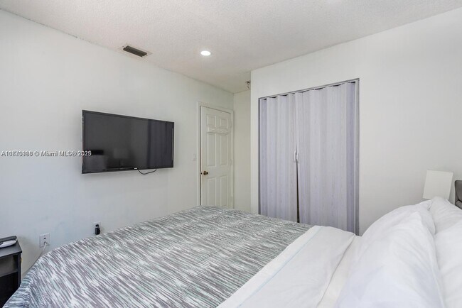 Building Photo - 14347 SW 176th Terr