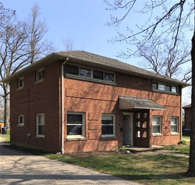 Building Photo - 1163 Highland Ave