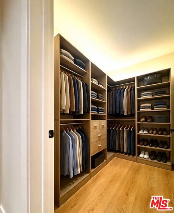 Building Photo - 1146 Hacienda Pl