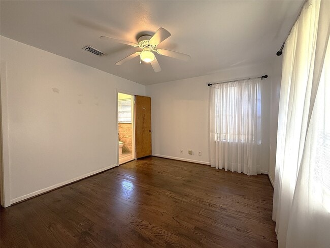 Building Photo - 3419 Linkwood Dr