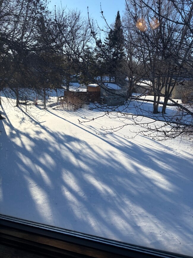 Building Photo - 1020 Benedict Dr