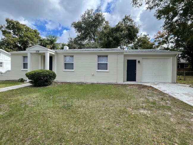 Building Photo - 1216 Hartsell Ave