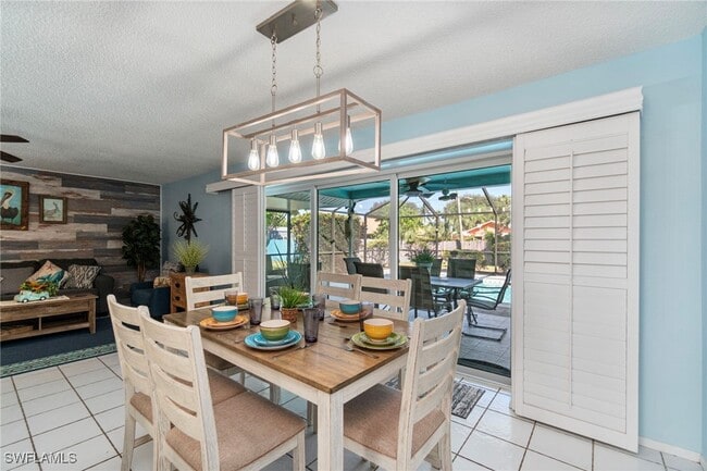 Building Photo - 11 2nd St