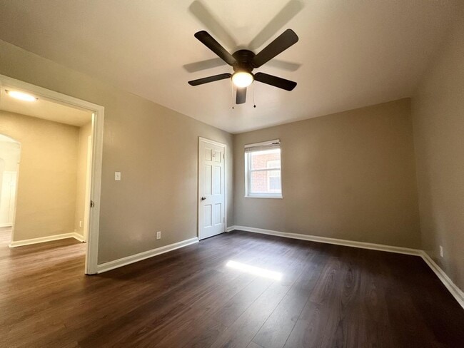 Building Photo - 4567 Paddock Rd