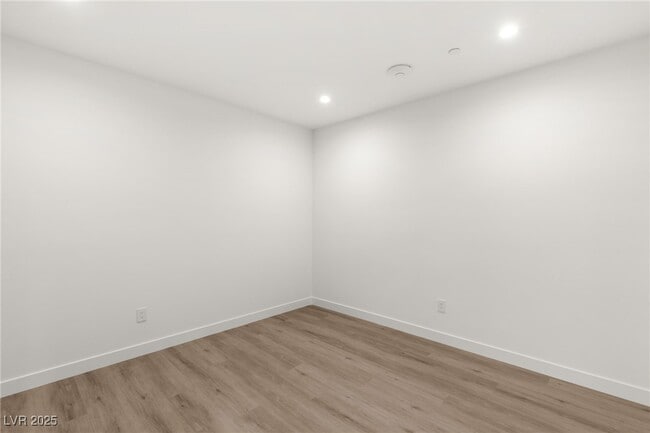 Building Photo - 7385 Heron Cyn Ct