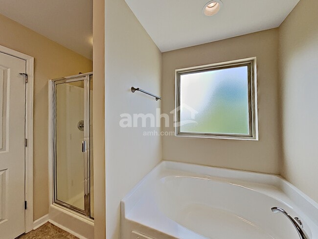 Building Photo - 2630 Anthem Way