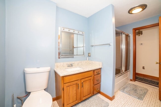 Building Photo - 8 Minthorne St