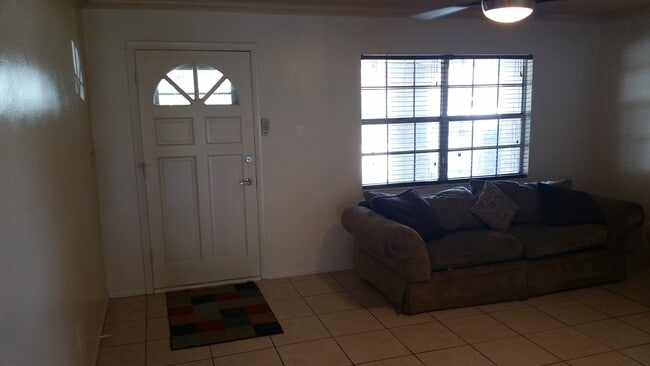 Front living room - 636 Tulane Ave