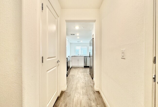 Building Photo - 12349 Radiant Sunrise Rd