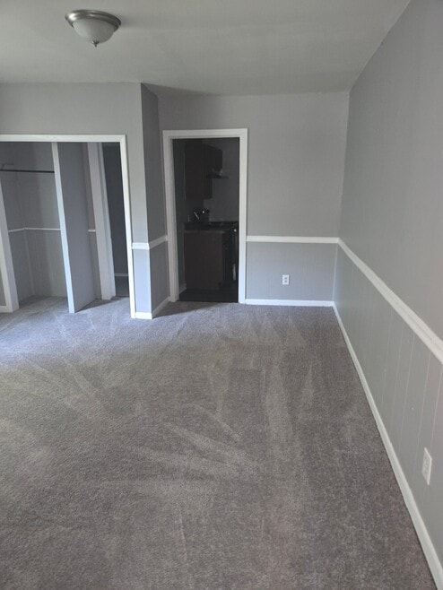 Building Photo - 2123 Highland Ave