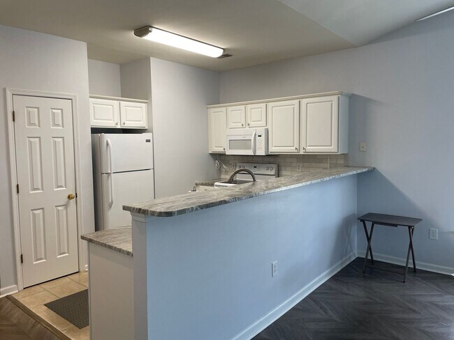 Building Photo - 968 Great Egret Cir SW
